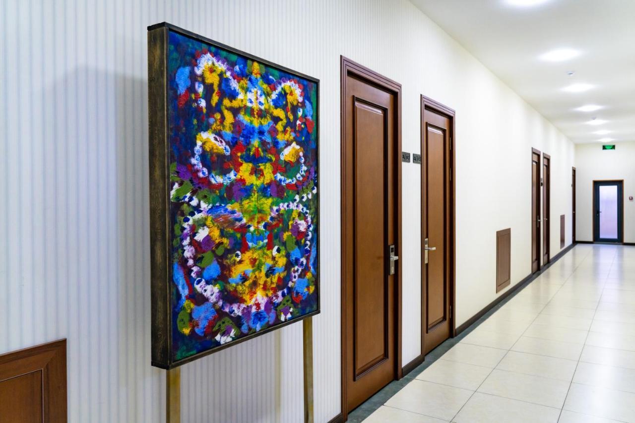 Macan Terrace Hotel Tasken Kültér fotó