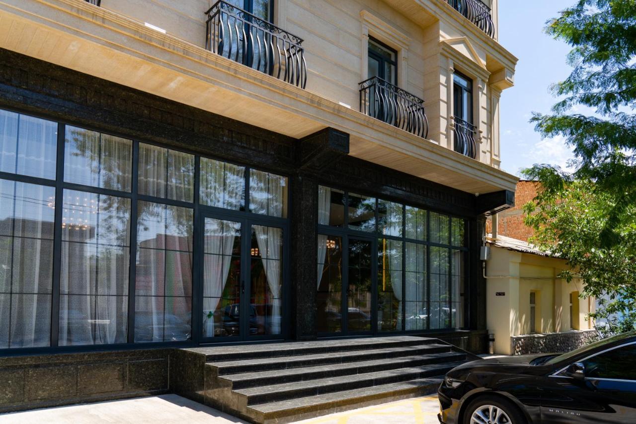 Macan Terrace Hotel Tasken Kültér fotó