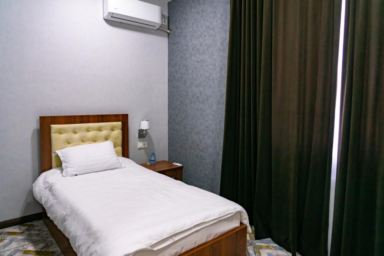 Macan Terrace Hotel Tasken Kültér fotó