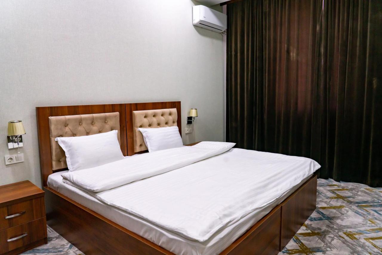 Macan Terrace Hotel Tasken Kültér fotó
